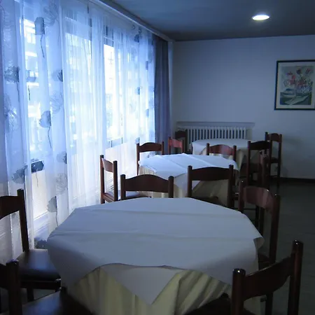 Acebos Azabache Hotel