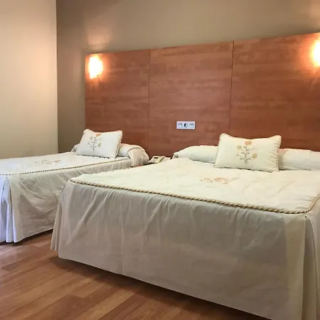 מלון Acebos Azabache גיחון